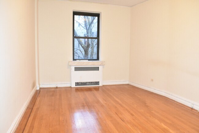 Building Photo - 680 Fort Washington Ave