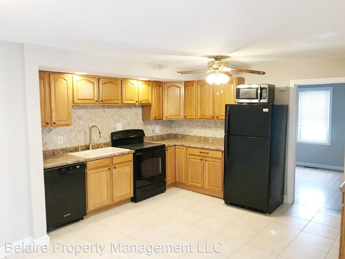 Foto principal - 3 br, 2 bath House - 27 Clark Road Fitchburg