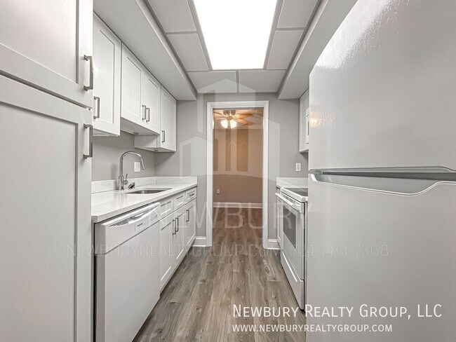 Foto del edificio - 530 N Main St