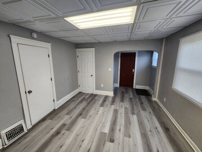 Foto del edificio - 508 W 23rd St