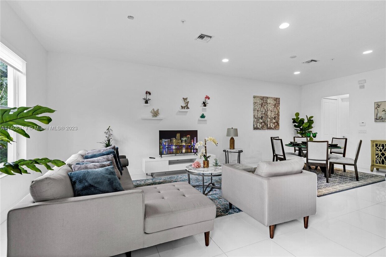 Primary Photo - 12411 NW 18th Ct