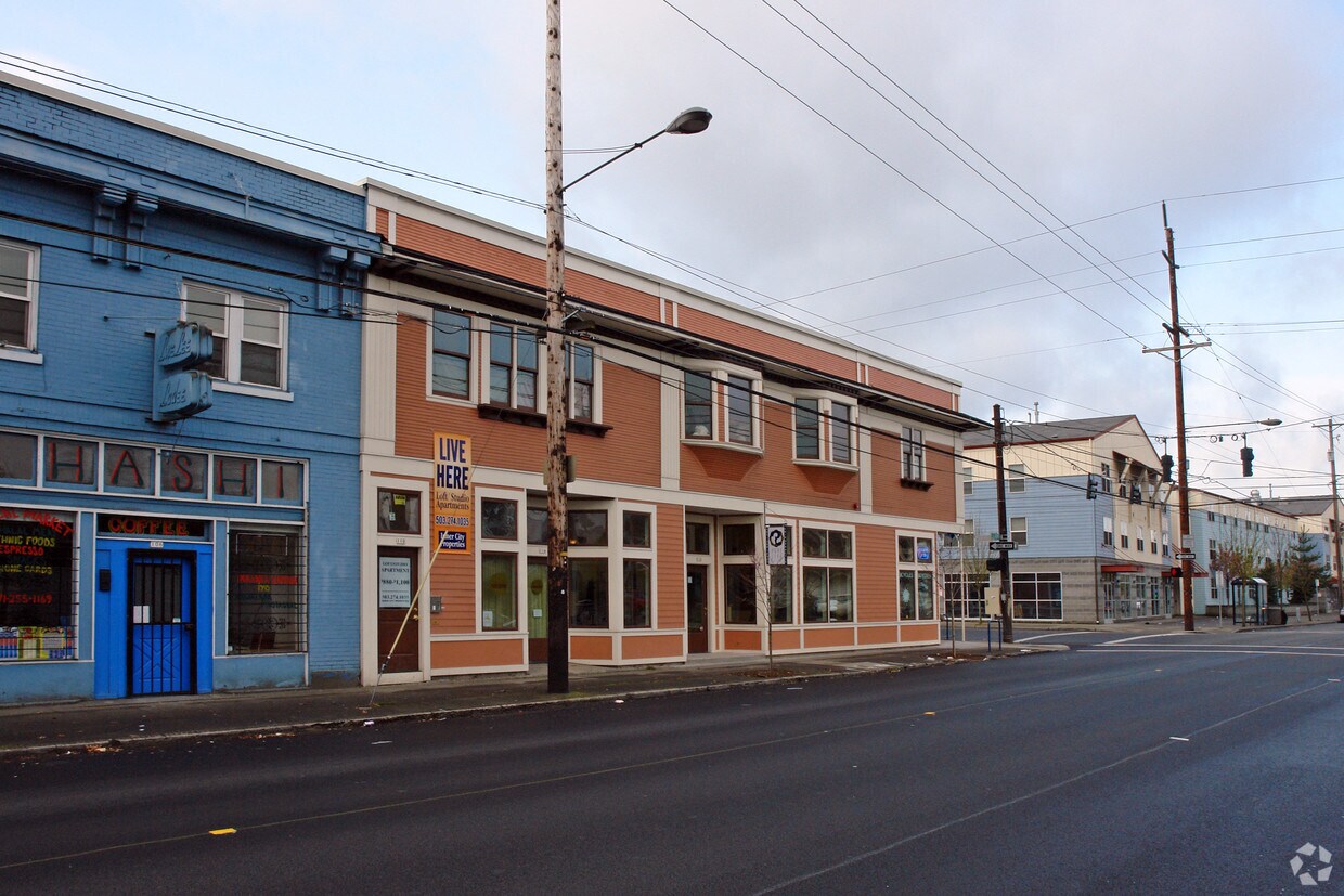 Building Photo - 110-118 N Killingsworth St
