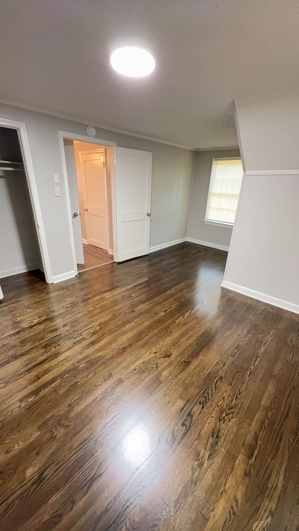 Foto del edificio - Beautifully Updated 4 bedroom 2 bath