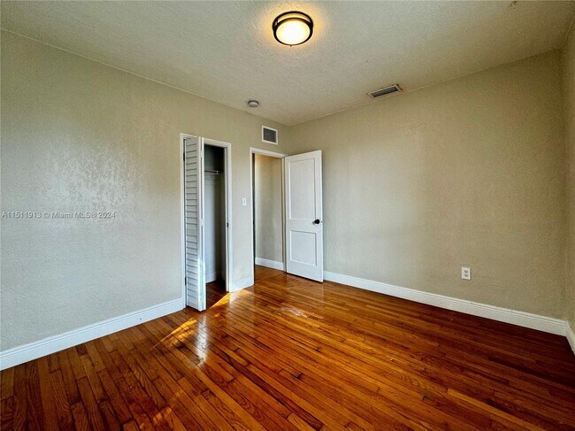 Foto del edificio - 2614 SW 19th Ter
