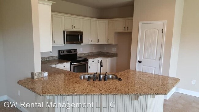 Building Photo - 4 br, 2 bath House - 14734 Sonoma Blvd.
