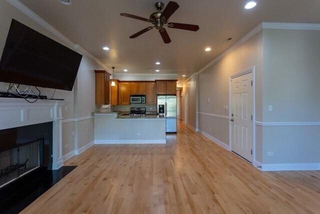 Building Photo - 4220 S King Dr