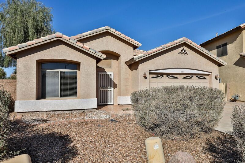 Foto principal - 1505 E Sunrise Way