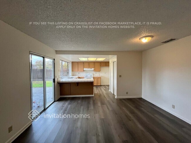 Building Photo - 7905 Wintergreen Dr