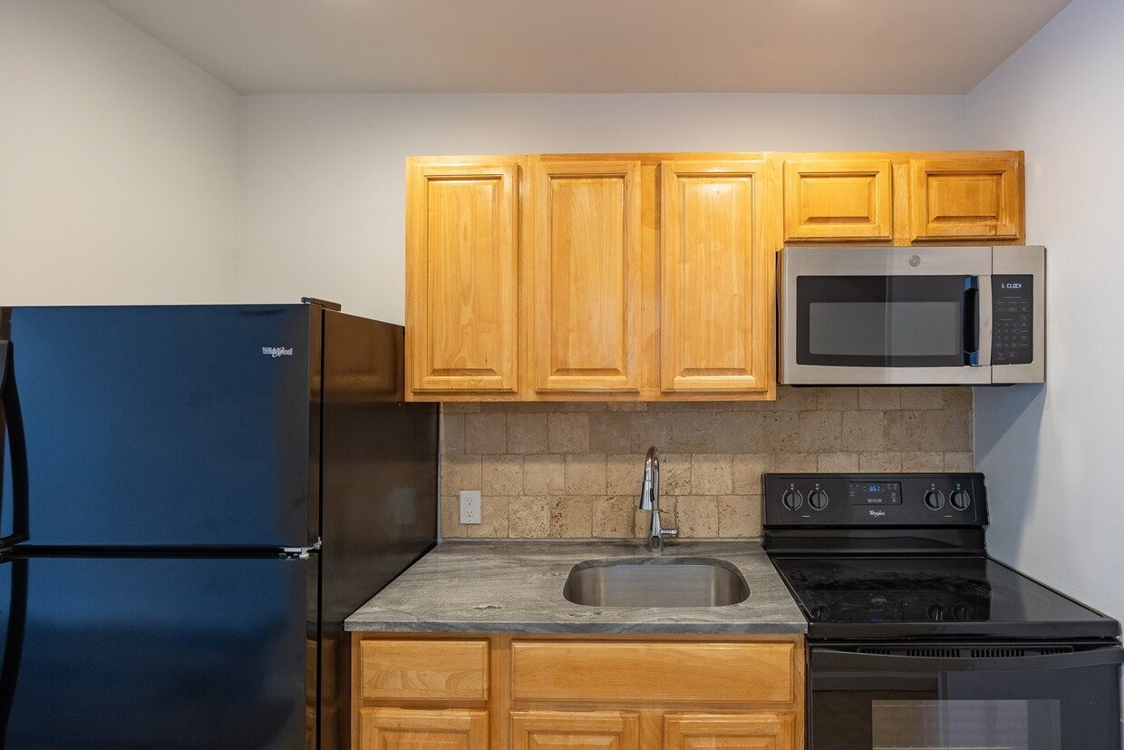 Photo - 17 E Ashmead St (Philadelphia, PA)