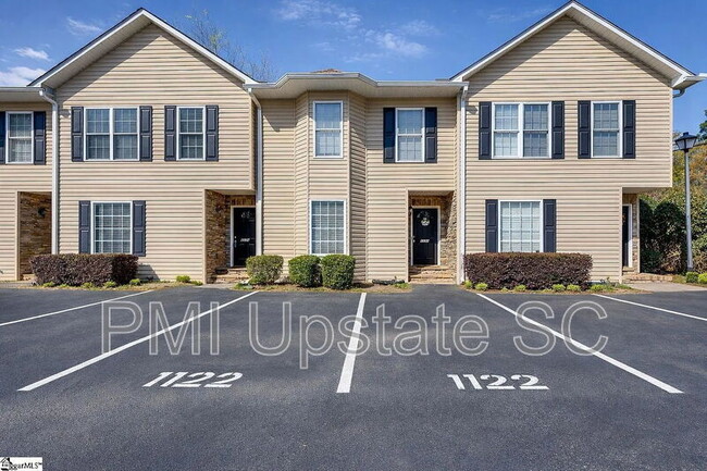 Photo - 1122 E Lee Rd Townhome