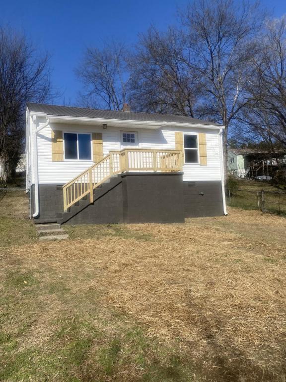 Building Photo - 2413 Webster Ct