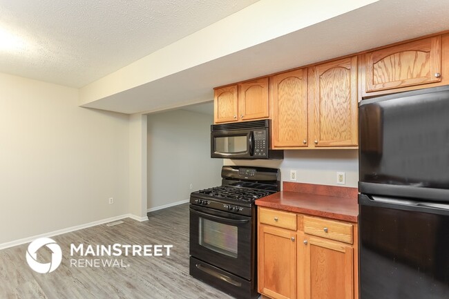 Building Photo - 5908 Suwanee Dr