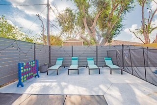 Building Photo - 2732 Luzon Dr
