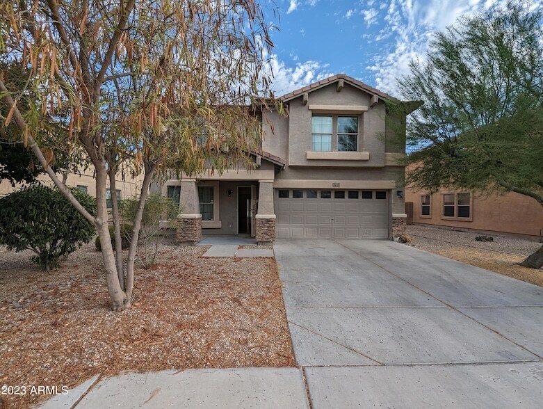 Foto principal - 3215 W St Anne Ave
