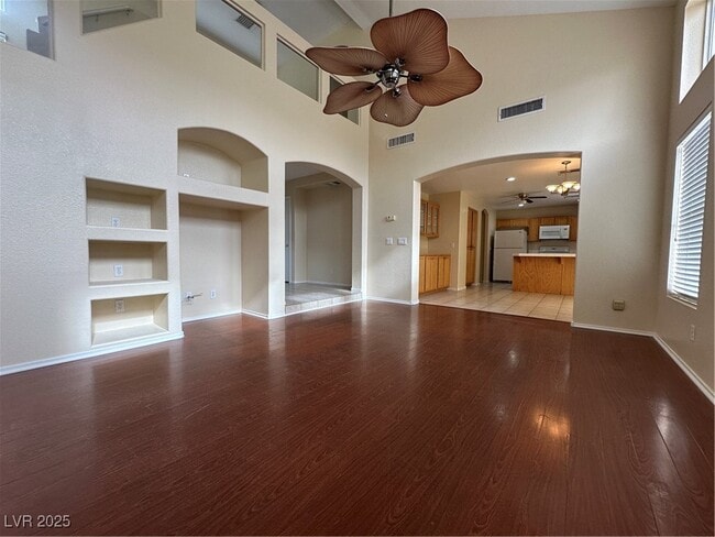 Foto del edificio - 821 Dancing Vines Ave