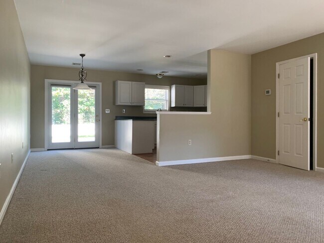 Foto del edificio - 2 BR Townhouse