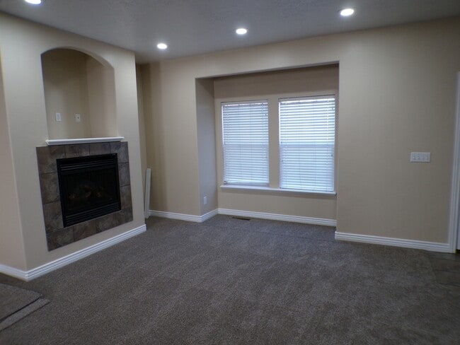 Foto del edificio - 2041 W Crescent Row