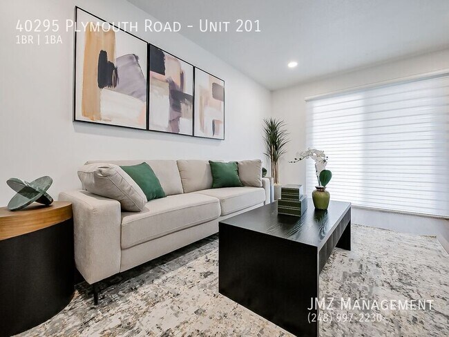 Foto del edificio - 40295 Plymouth Rd
