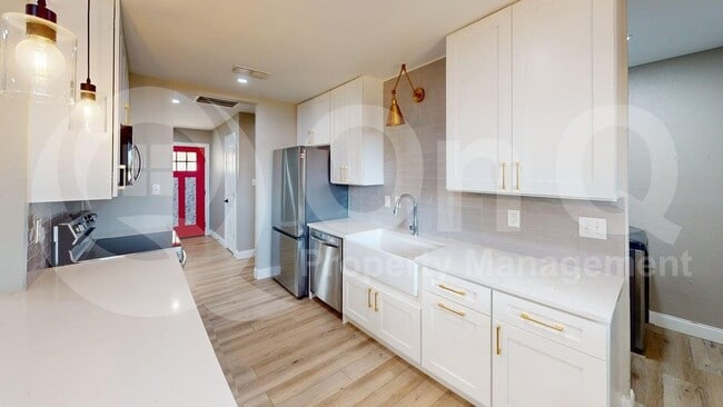 Foto del edificio - 1313 Milford Dr