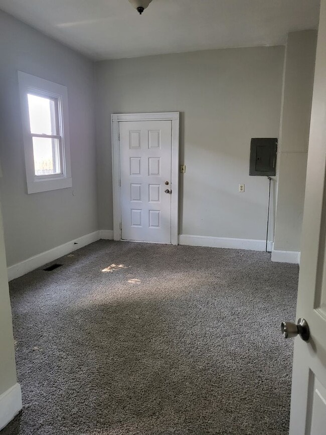 Foto del edificio - 3 bed 2 bath house