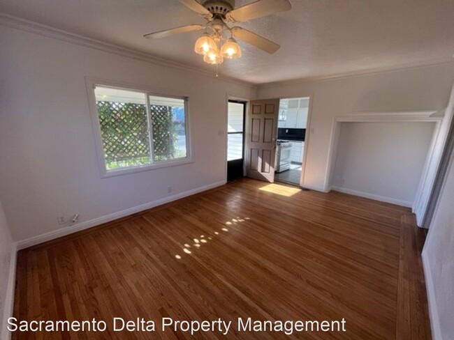 Building Photo - 2 br, 1 bath House - 3040 65th Street^^