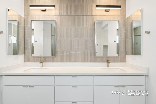 Building Photo - 7429 W Bent Tree Dr