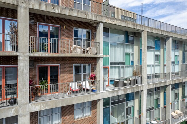 Foto del edificio - MidCity Lofts