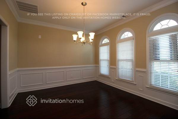 Building Photo - 152 Twickenham Trce
