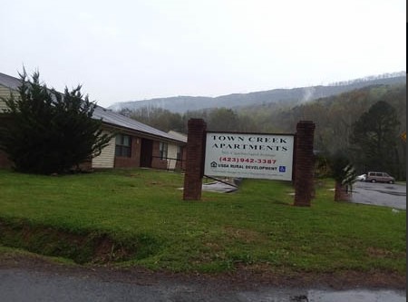 Primary Photo - Town Creek Apartments