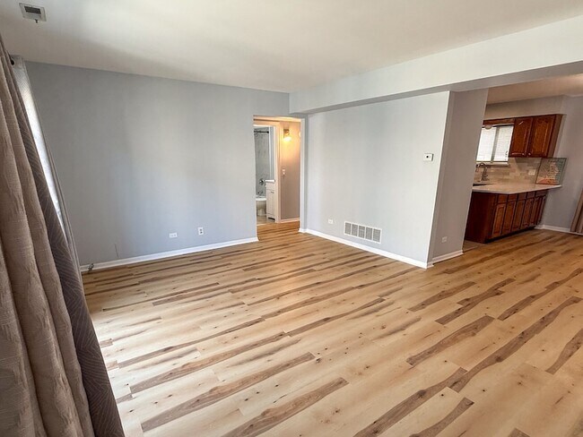Foto del edificio - 8504 W Catherine Ave