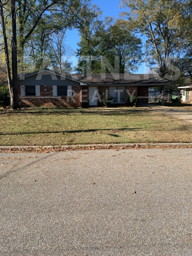 Primary Photo - 4508 Rainbow Rd