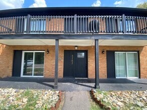 Building Photo - 6262 Eastridge Dr