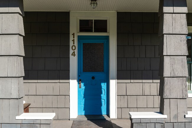 Foto del edificio - 1104 Madison St