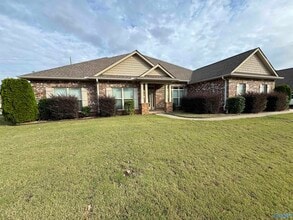 Building Photo - 140 Harbor Glen Dr SW