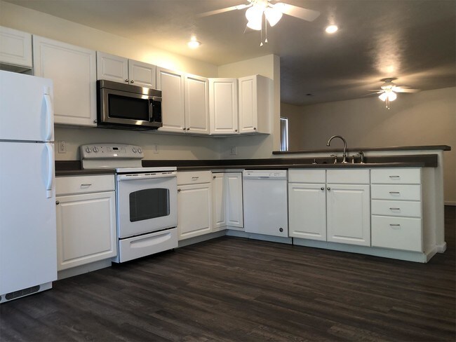 Building Photo - 2993 N Reed Station Rd