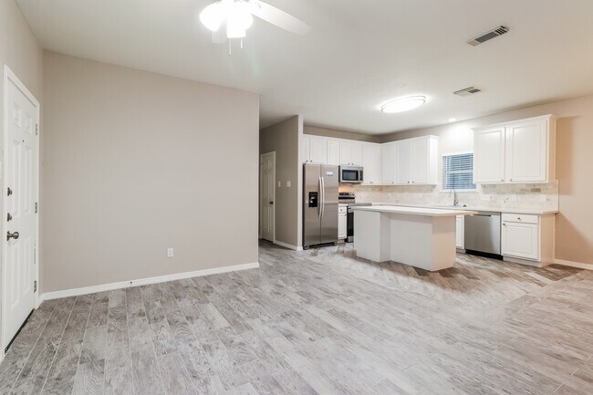 Building Photo - 21111 Molasses Meadow Ln