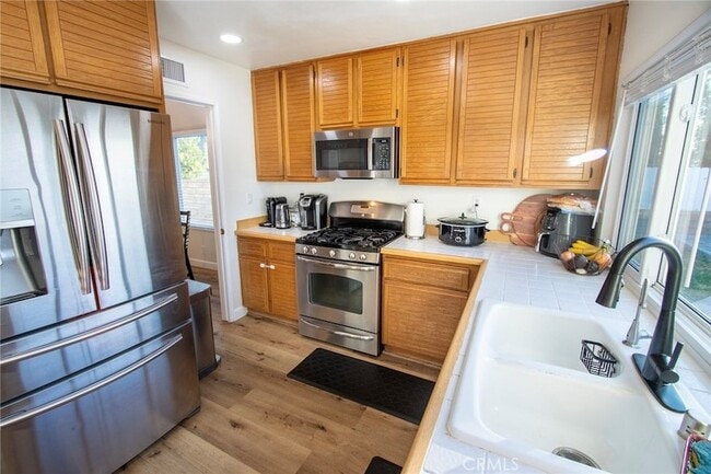 Building Photo - 27723 Clark Ct