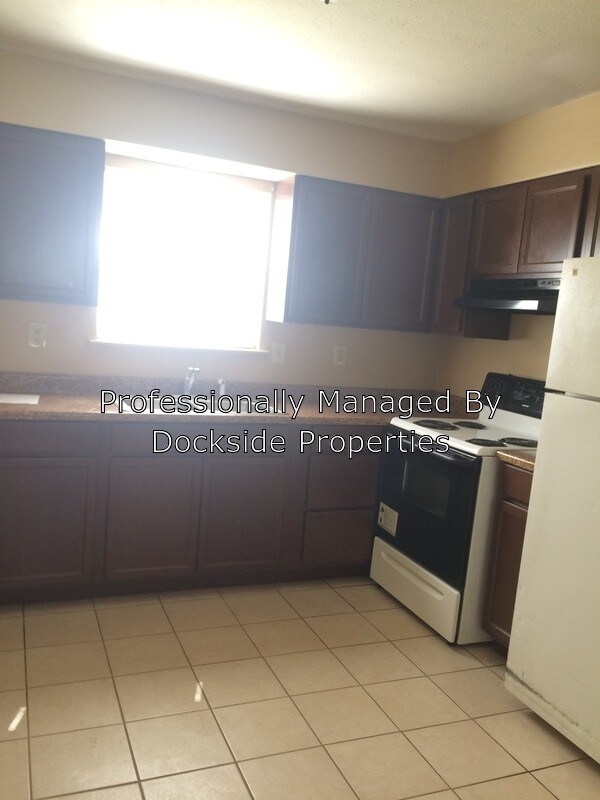 3810 Carpenter Dr Unit 2, Louisville, KY 40229 Condo for Rent in