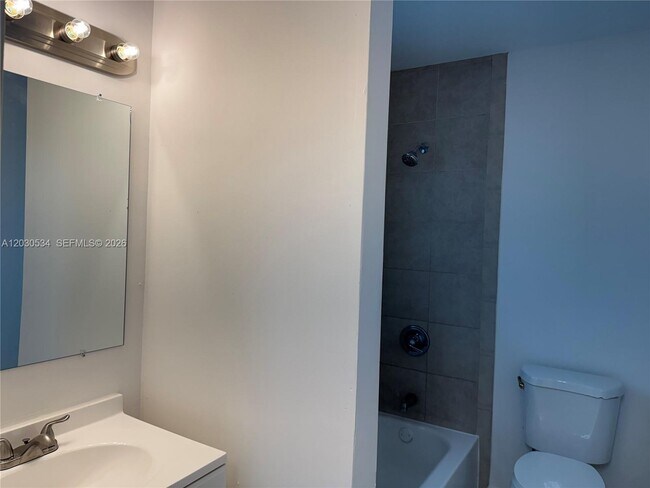 Foto del edificio - 1200 NW 9th St