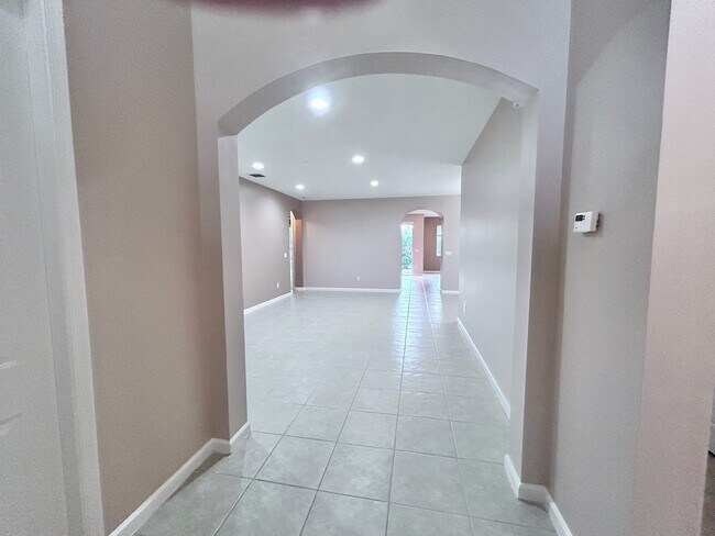 Foto del edificio - 2820 SW Butterfly Ln