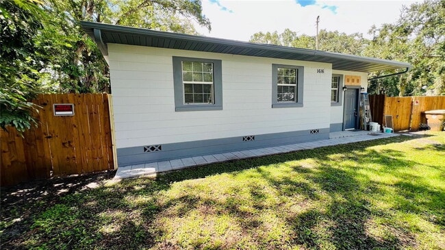 Photo - 1616 Hope St Apartment