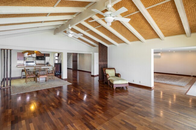 Foto del edificio - 6969 Niumalu Loop