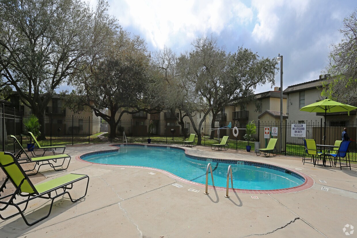 Autumn Sunrise Apartments Apartments Corpus Christi, TX