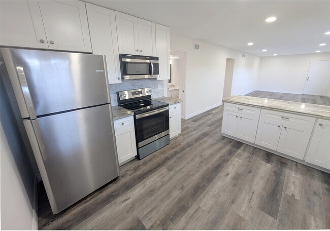 Foto del edificio - 2101 Fountain View Dr