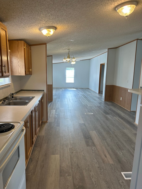 Building Photo - 115 McFalls Dr