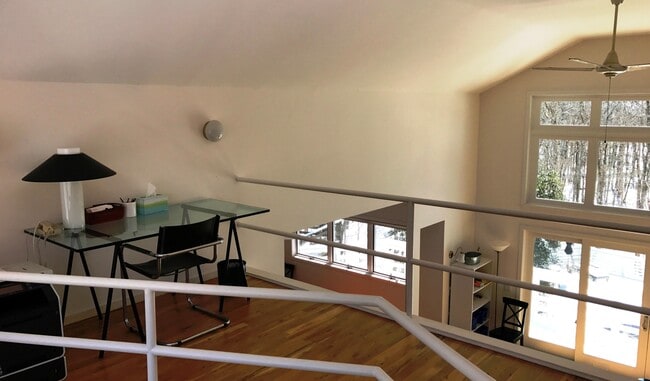 Building Photo - 7 Pintail Ln