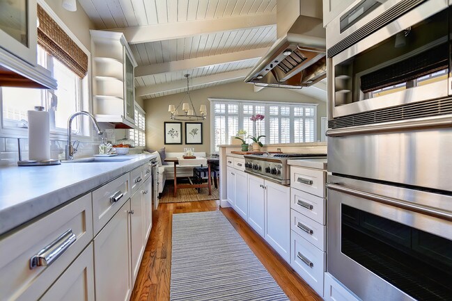 Cocina - 725 12th St