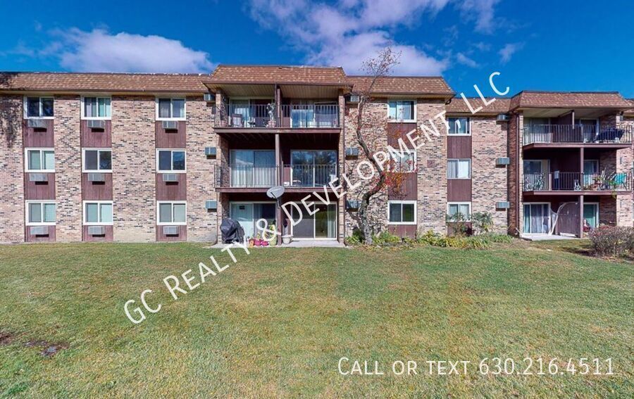 Foto del edificio - 735 Hill Dr