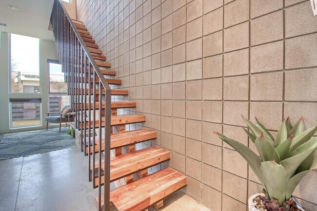 Foto del edificio - 502 W 55th St