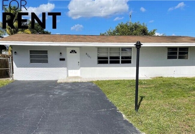 Foto del edificio - 8261 NW 10th St